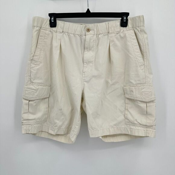Tommy Bahama Cargo Shorts Mens XL Cream Relaxed Fit Fishing Utility Beach Cruise - Picture 1 of 9